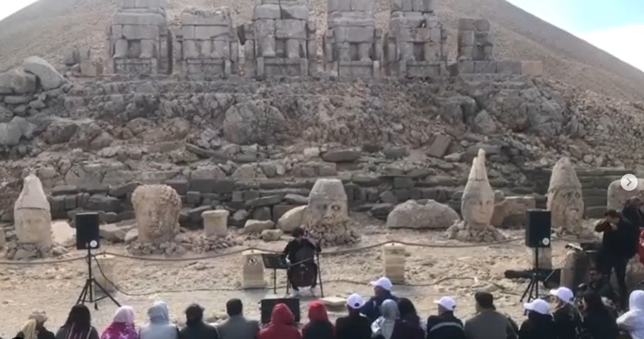 Nemrut'a Tırmanıyoruz, Jamal Aliyev Çello Konseri