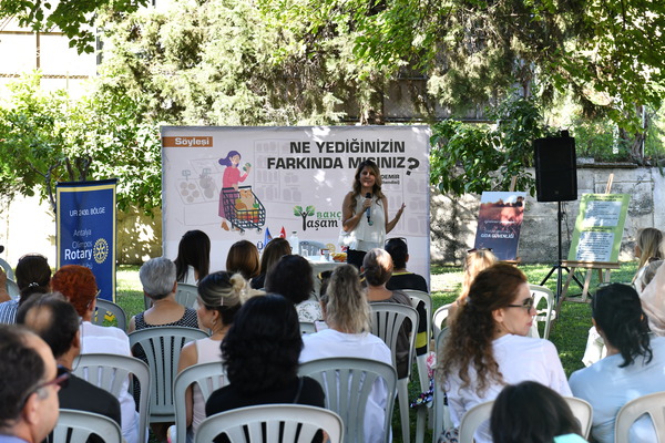 NE YEDİĞİNİZİN FARKINDA MISINIZ?